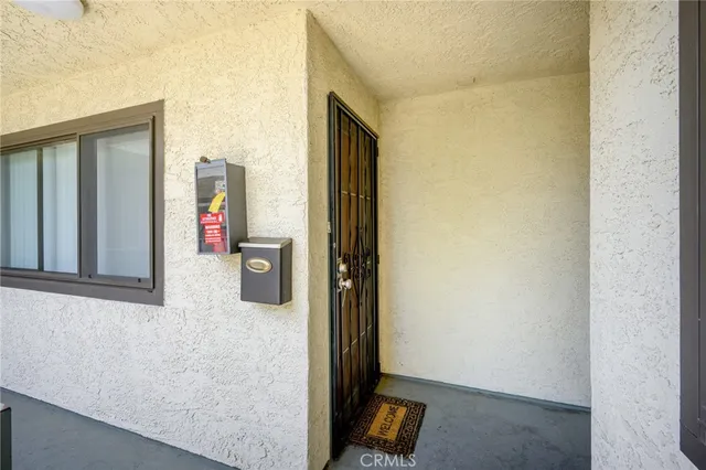 $1,650 | 16226 Vanowen Street, Unit 209, Van Nuys, CA 91406