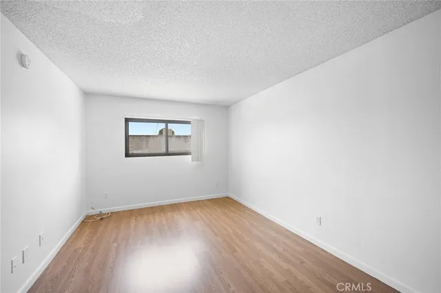 $1,650 | 16226 Vanowen Street, Unit 209, Van Nuys, CA 91406