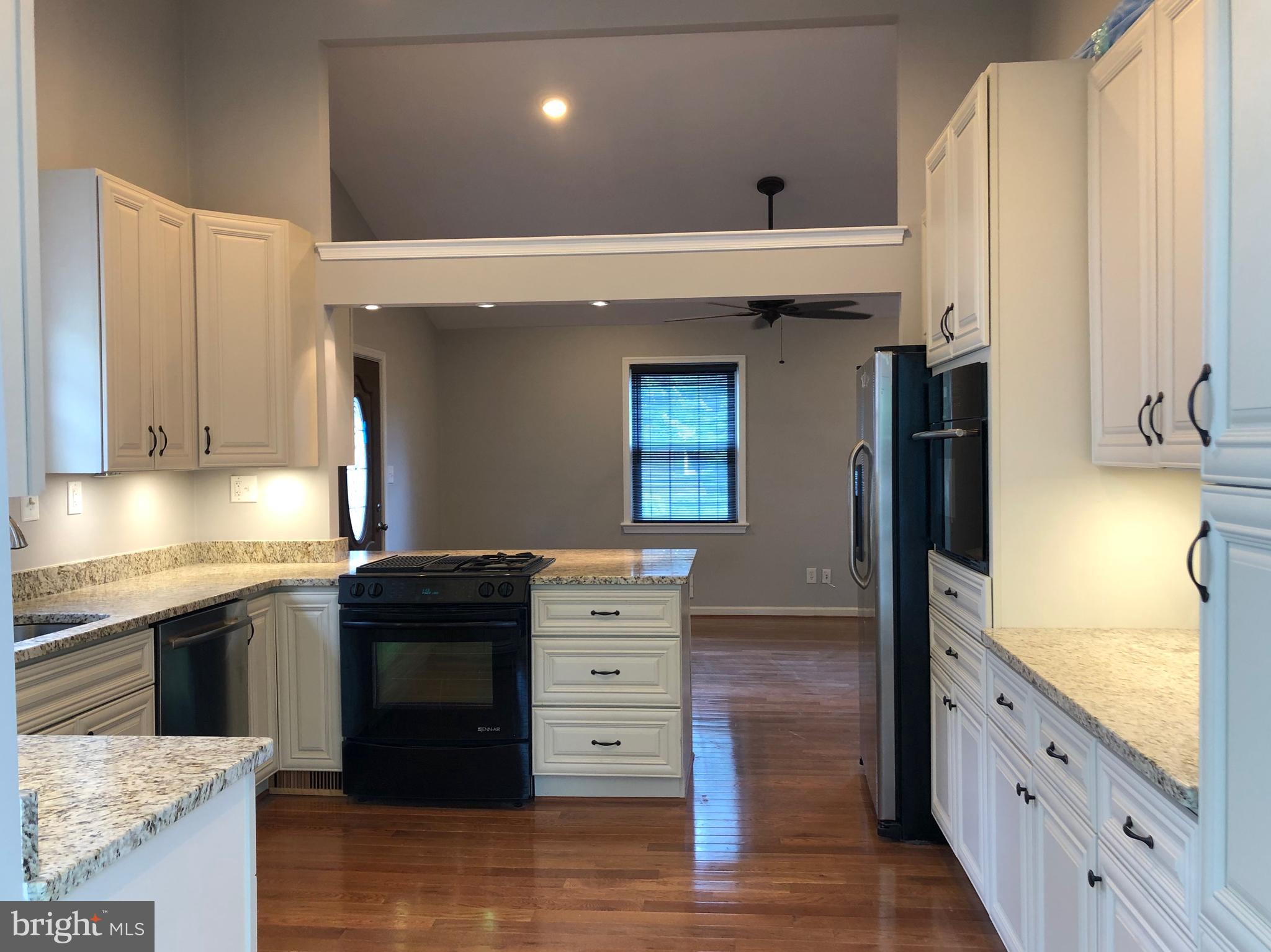 11718 Kingtree Street Silver Spring, MD 20902 - Photo 16 of 32 Gallery Image 16