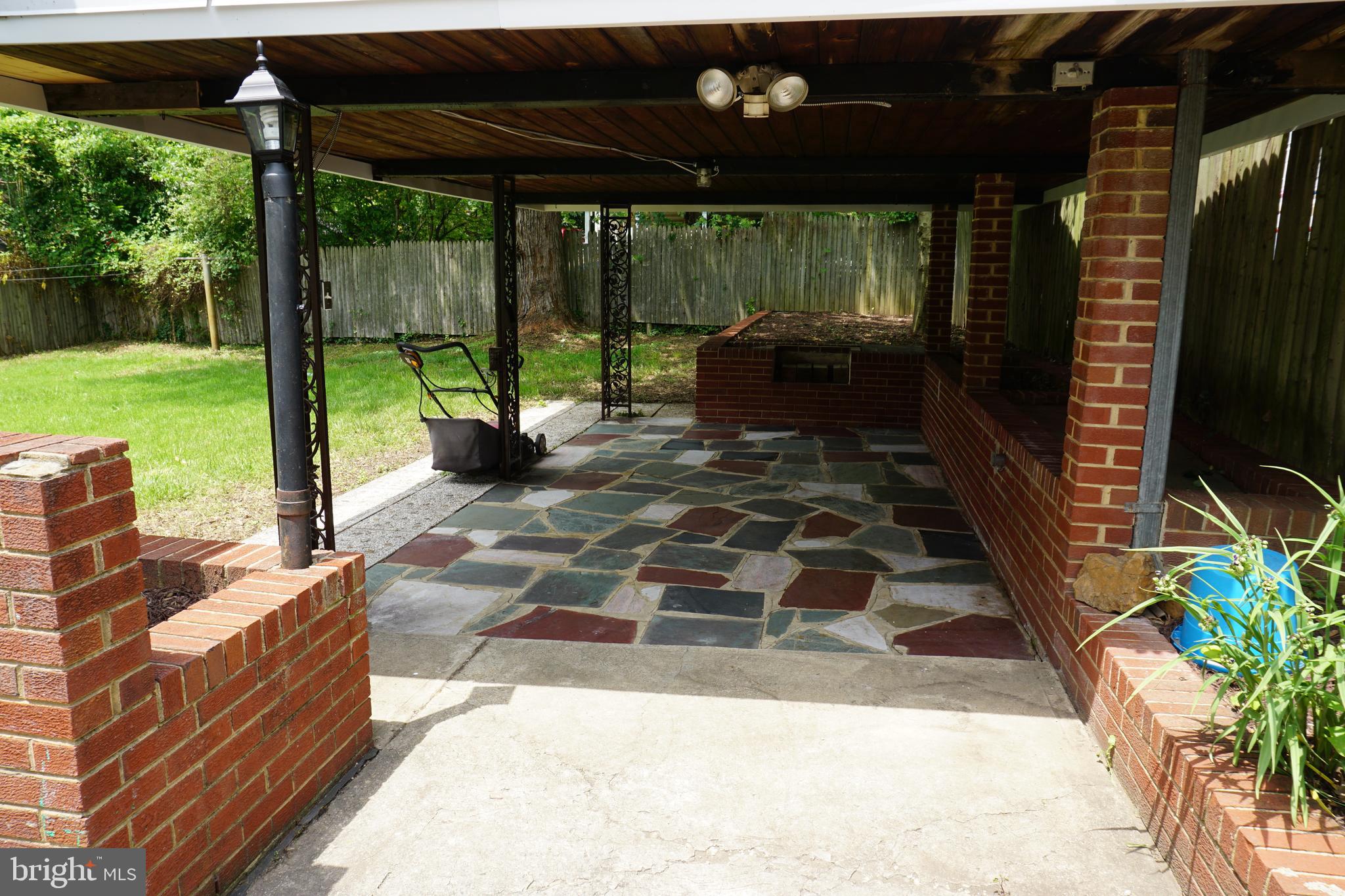 11718 Kingtree Street Silver Spring, MD 20902 - Photo 32 of 32 Gallery Image 32