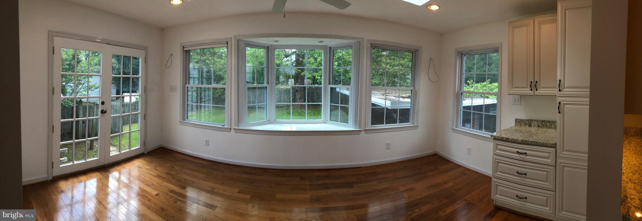 11718 Kingtree Street Silver Spring, MD 20902 - Photo 8 of 32 Gallery Image 8