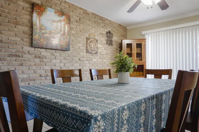 $2,400 | 350 Barbara Drive Northwest, Fort Walton Beach, FL 32548