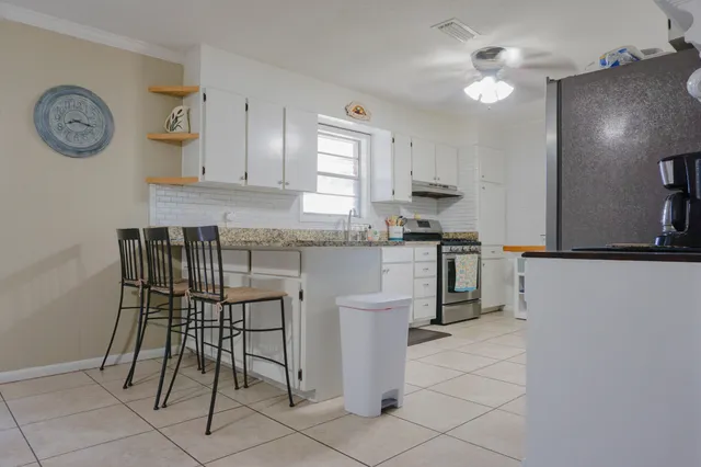 $2,400 | 350 Barbara Drive Northwest, Fort Walton Beach, FL 32548