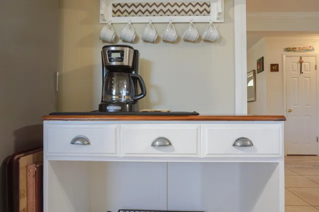 $2,400 | 350 Barbara Drive Northwest, Fort Walton Beach, FL 32548