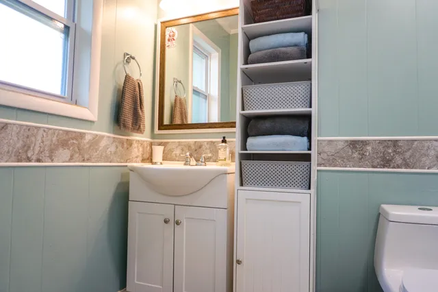 $2,400 | 350 Barbara Drive Northwest, Fort Walton Beach, FL 32548