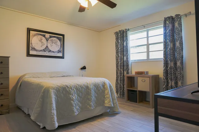 $2,400 | 350 Barbara Drive Northwest, Fort Walton Beach, FL 32548