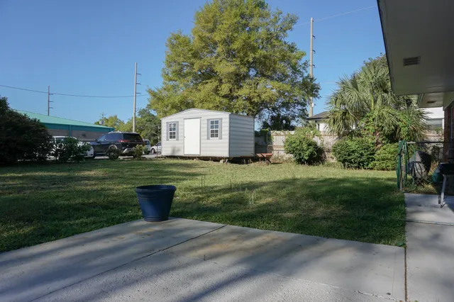 $2,400 | 350 Barbara Drive Northwest, Fort Walton Beach, FL 32548