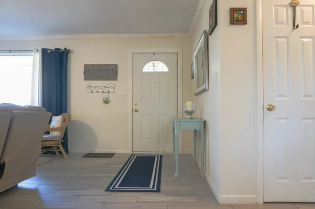 $2,400 | 350 Barbara Drive Northwest, Fort Walton Beach, FL 32548