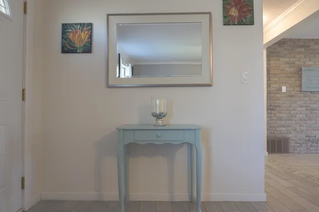 $2,400 | 350 Barbara Drive Northwest, Fort Walton Beach, FL 32548