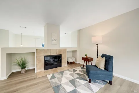 $649,800 | 450 East E Street, Benicia, CA 94510