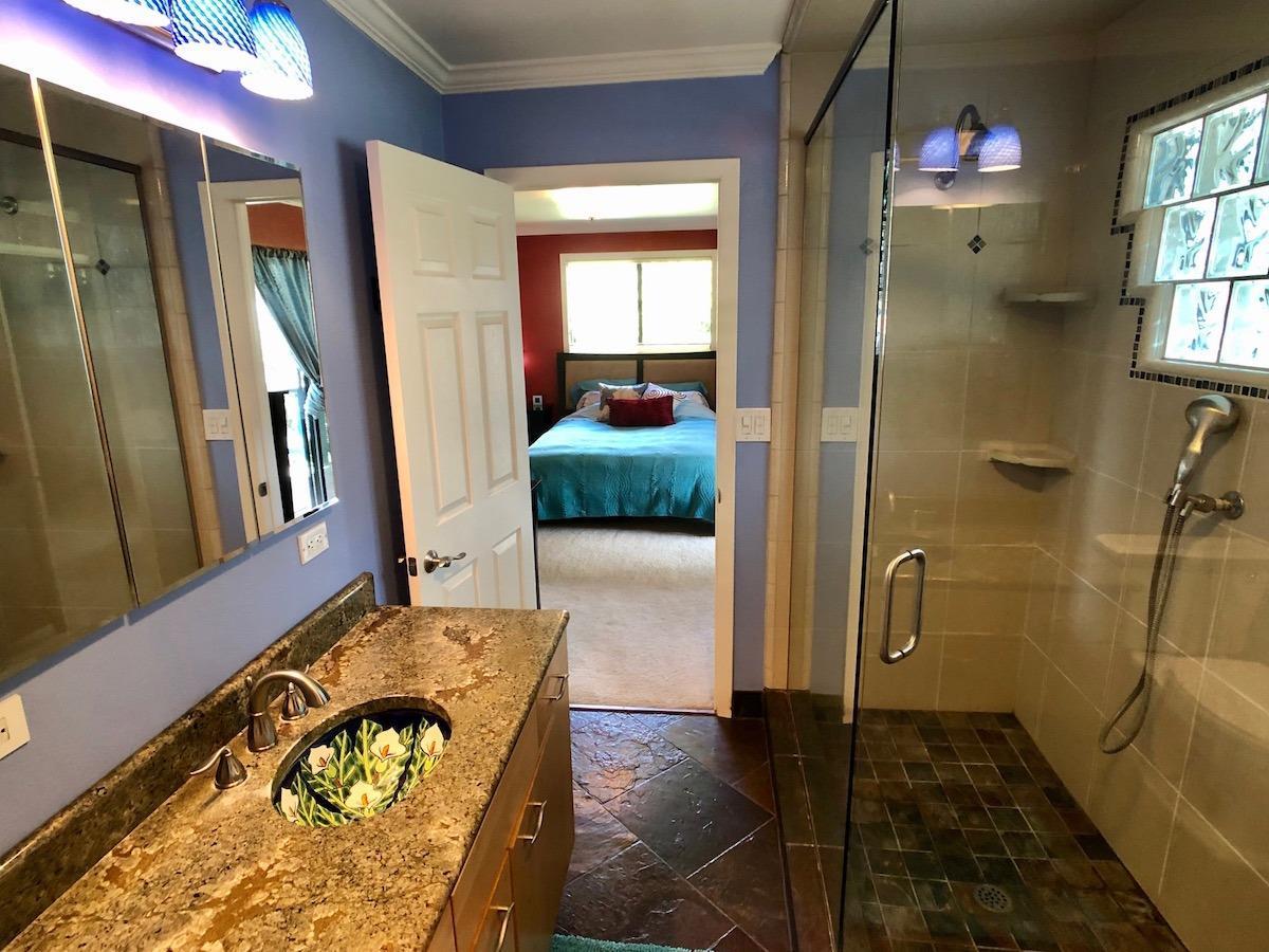 6915 Rapp Lane Talent, OR 97540 - Photo 24 of 40 Master bathroom