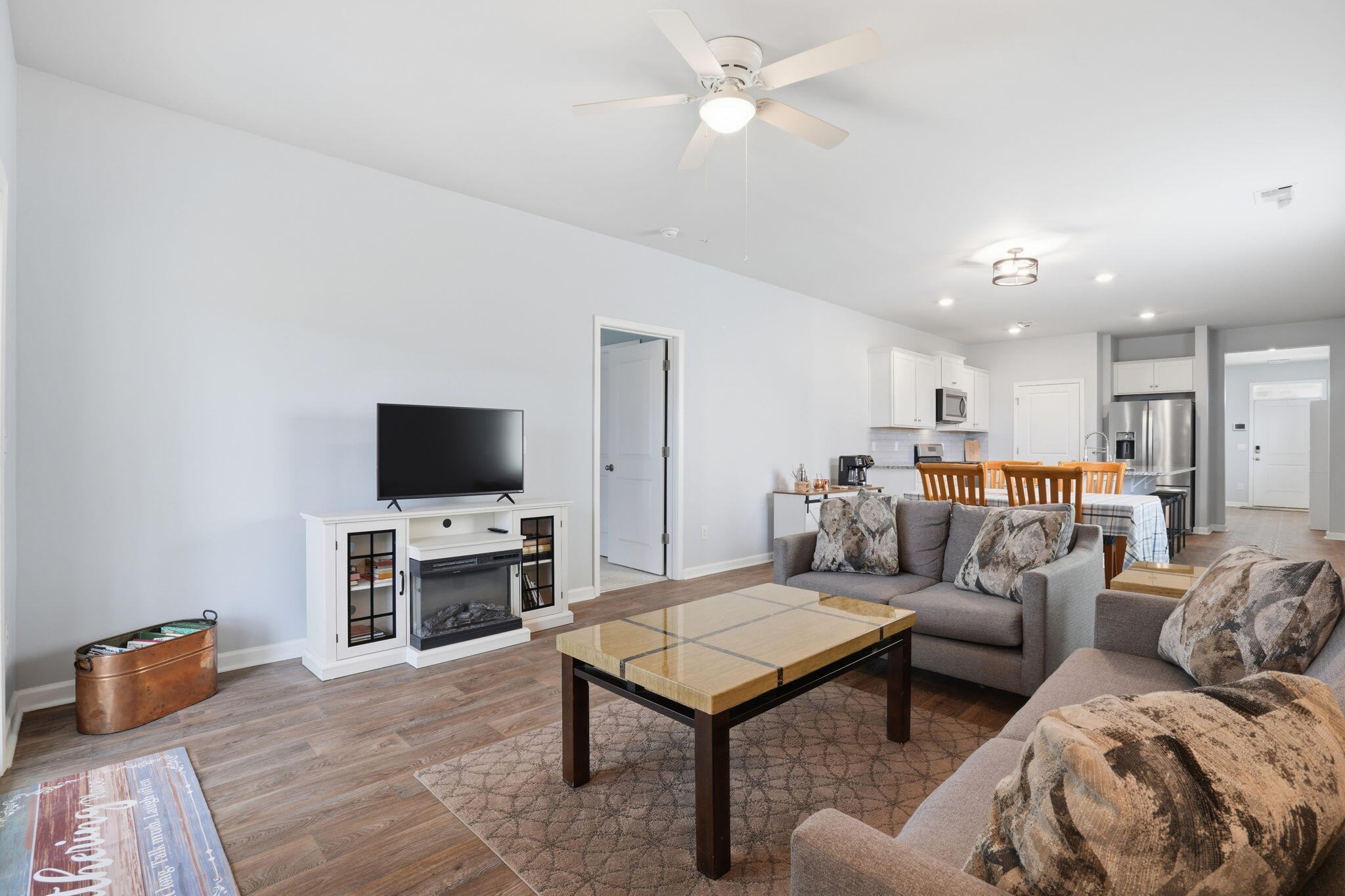 665 Silver Spruce Street Summerville, SC 29486 - Photo 14 of 52 14-web-or-mls-007_DSC04108
