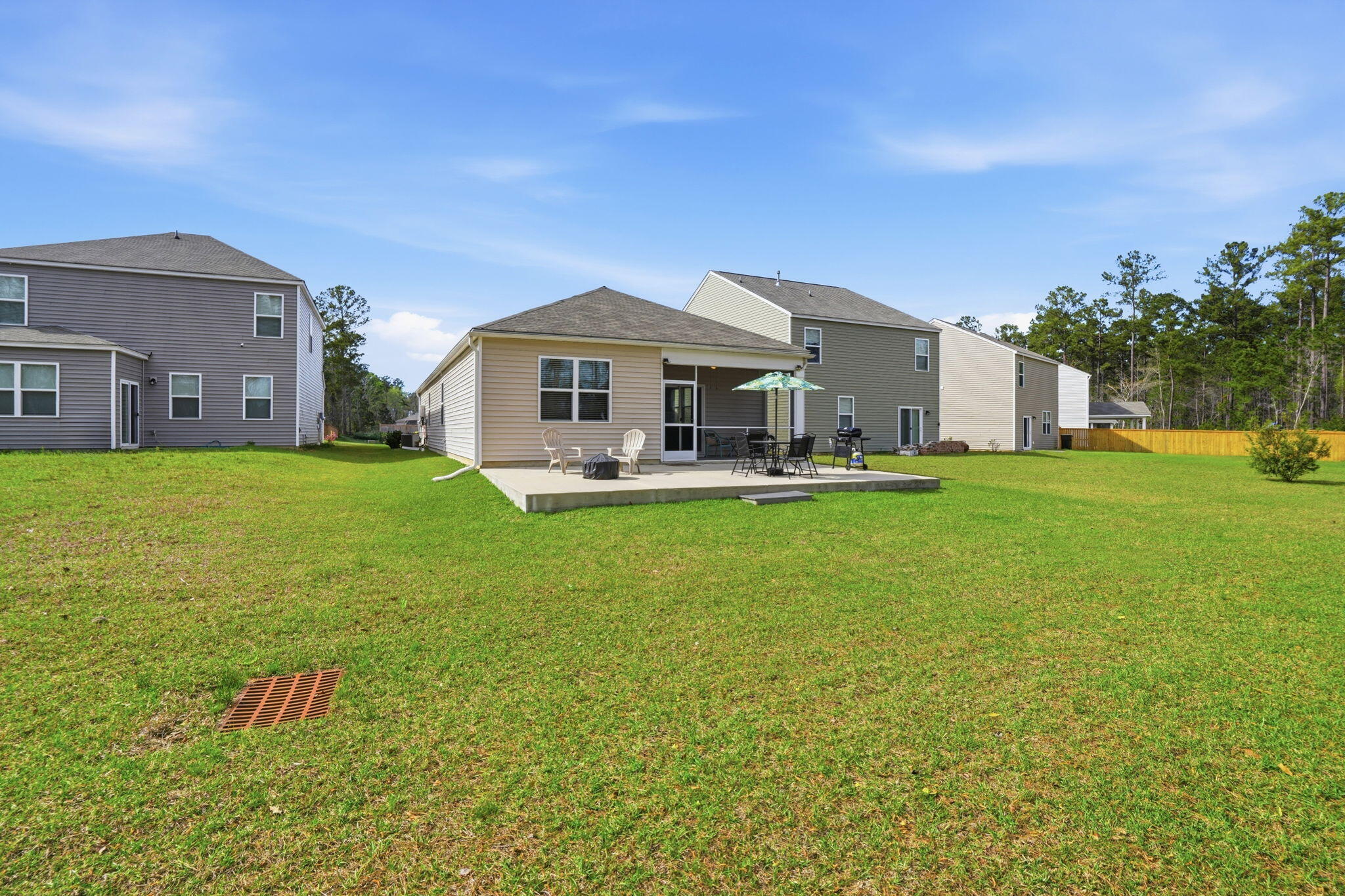 665 Silver Spruce Street Summerville, SC 29486 - Photo 26 of 52 26-web-or-mls-026_DSC04132