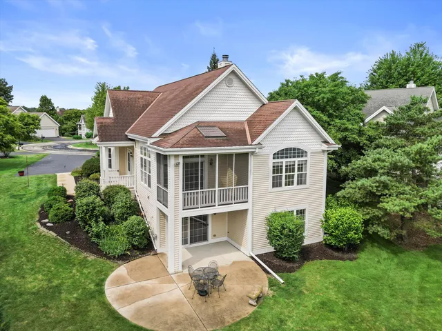 $499,900 | N59W17728 Meadow Court, Menomonee Falls, WI 53051