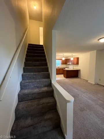 $900 | 1 White Street, Unit B, Thomasville, NC 27360