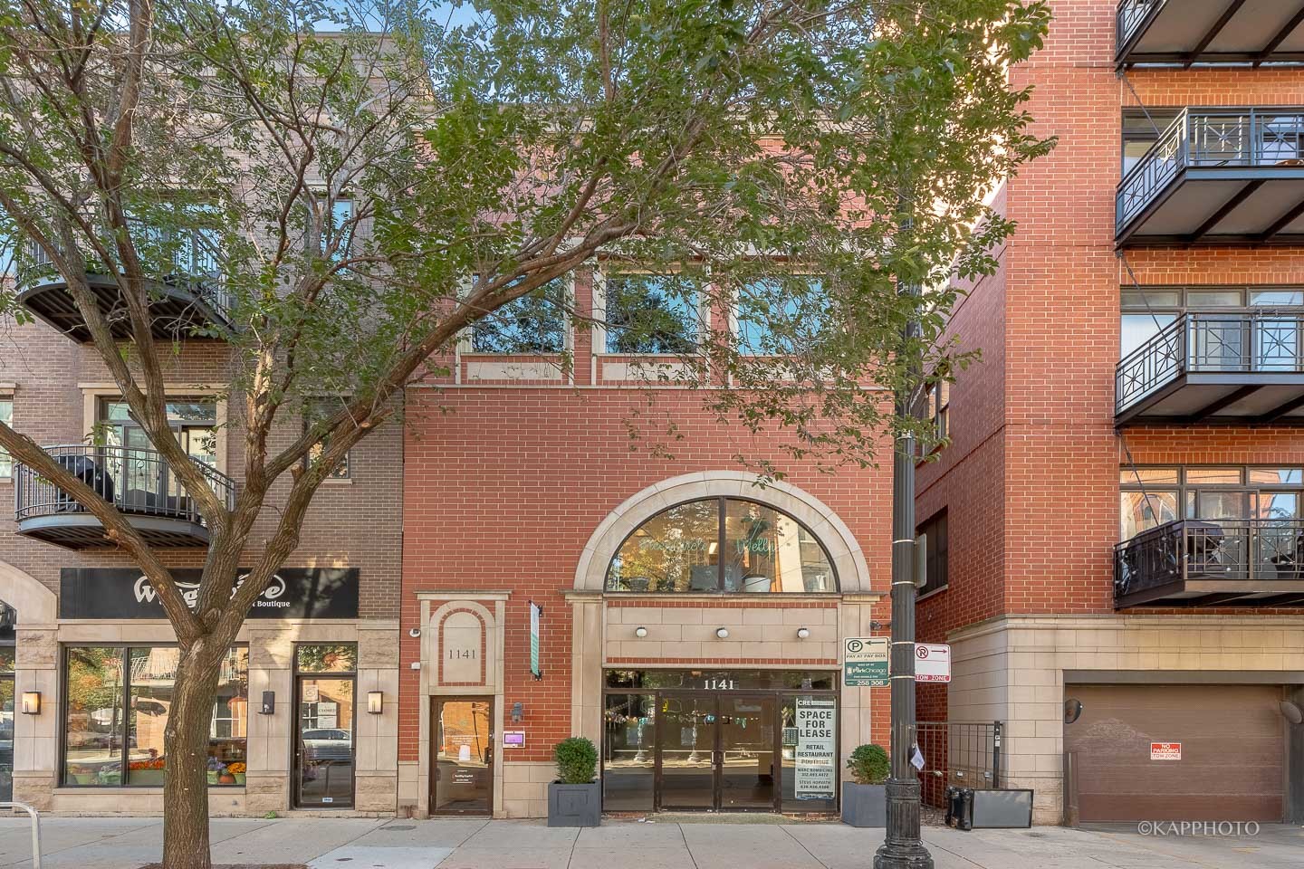 1141 West Madison Street, Unit 3 Chicago, IL 60607 - Photo 2 of 34 a view of building with a lot of windows