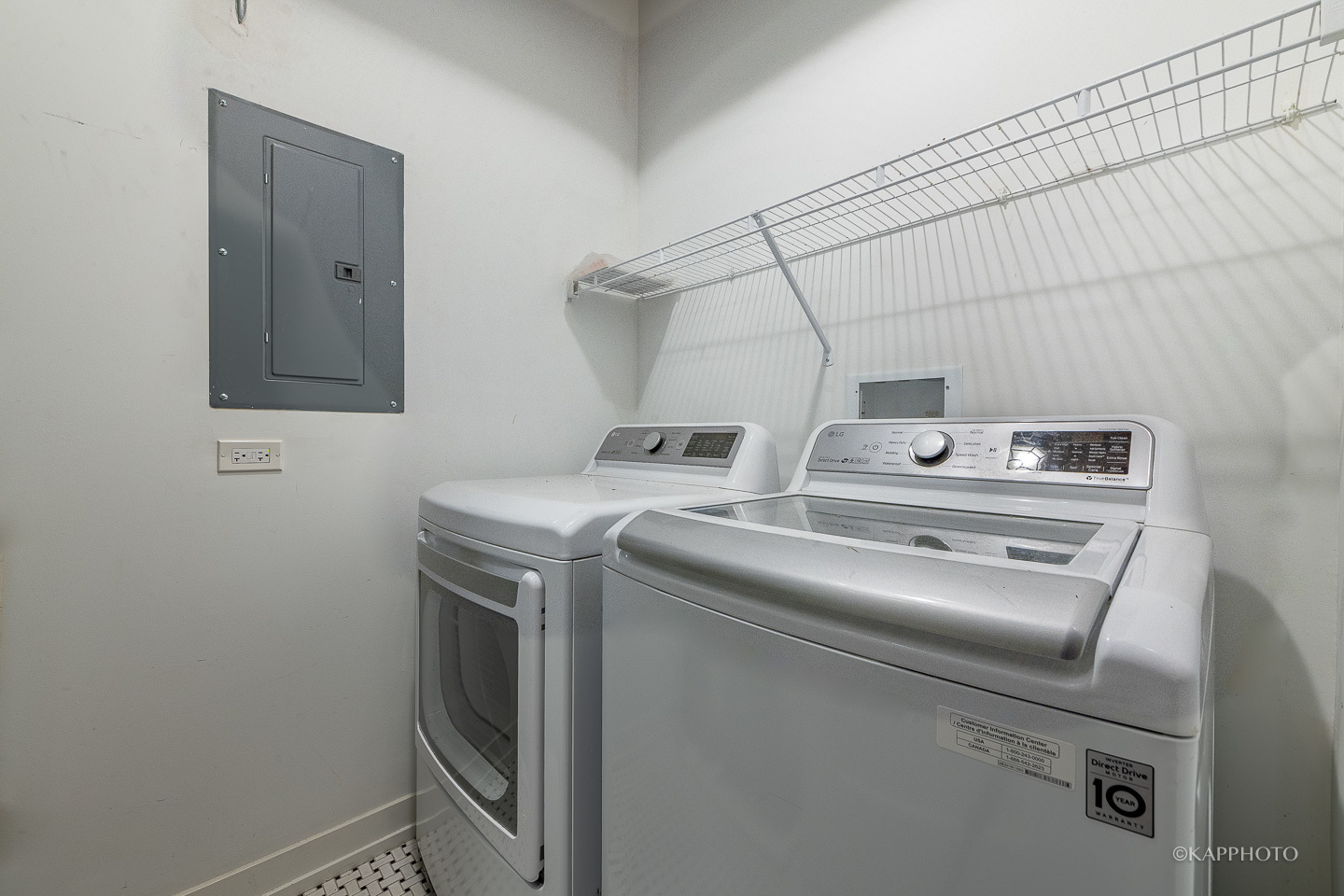 1141 West Madison Street, Unit 3 Chicago, IL 60607 - Photo 28 of 34 a utility room with dryer and washer