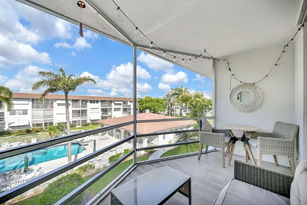 $2,600 | 400 Southeast 10th Street, Unit 303, Deerfield Beach, FL 33441