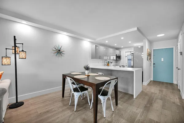 $2,600 | 400 Southeast 10th Street, Unit 303, Deerfield Beach, FL 33441