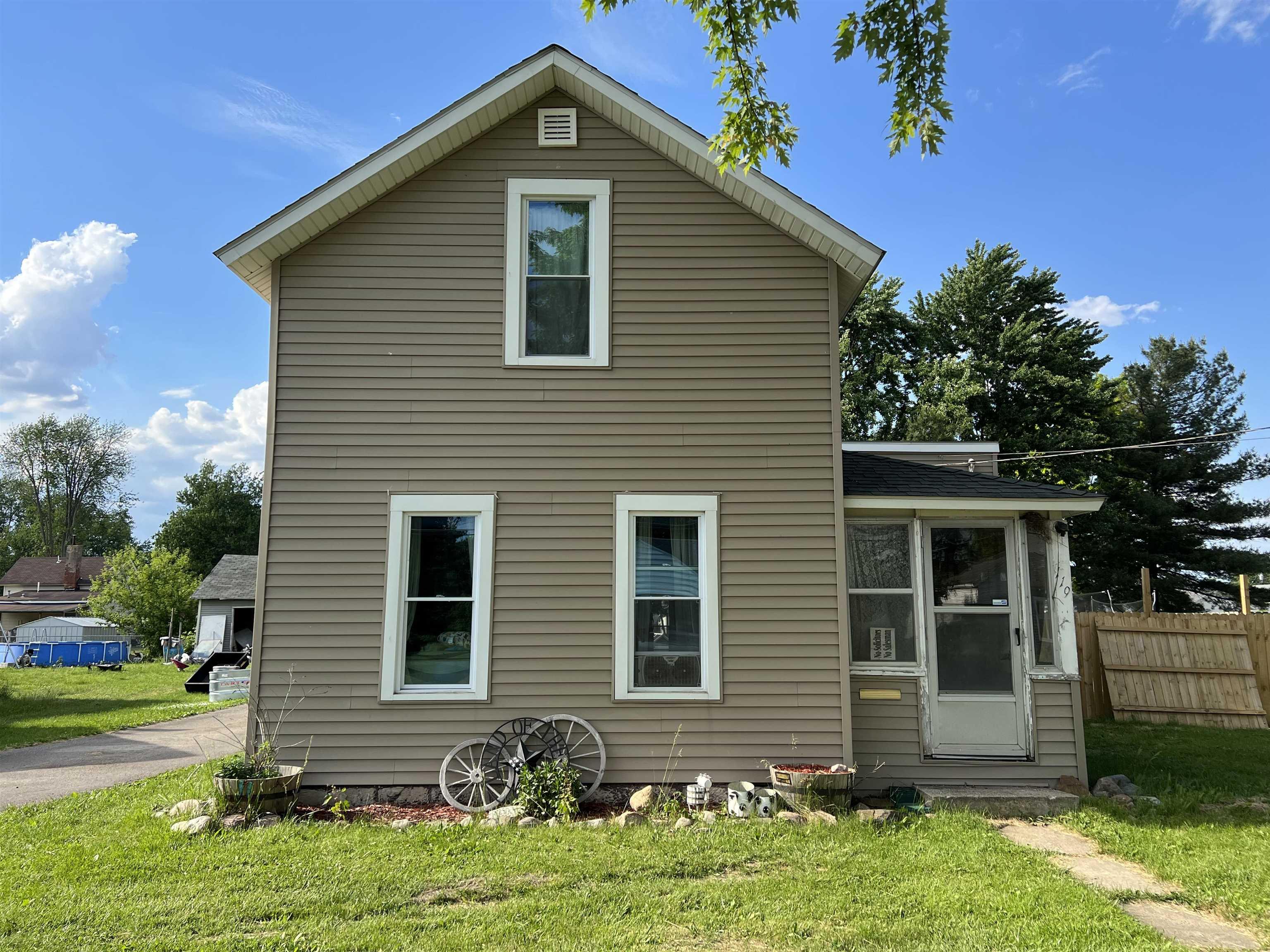 119 Walnut Street Butler, IN 46721 - Photo 1 of 29