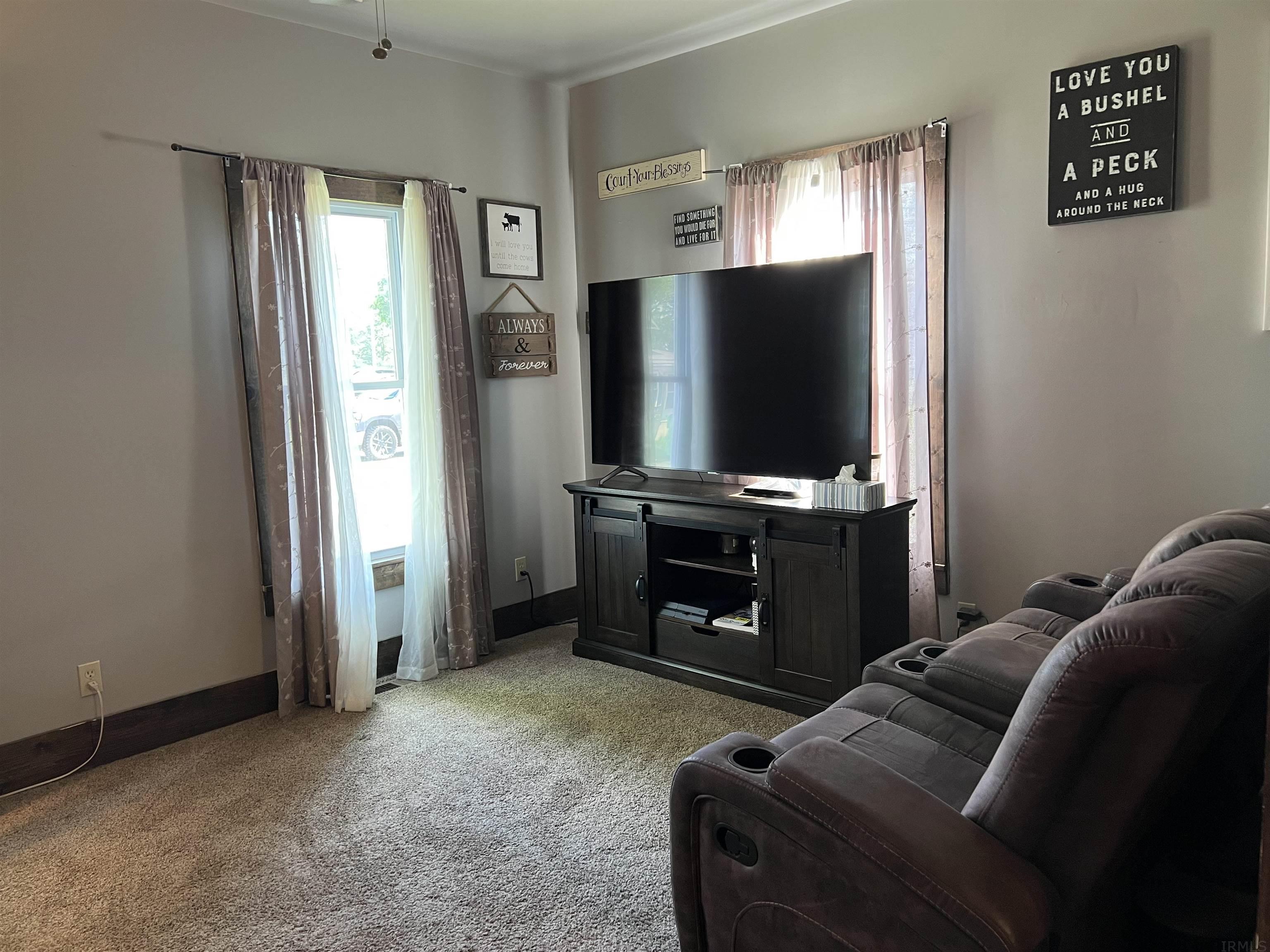 119 Walnut Street Butler, IN 46721 - Photo 6 of 29