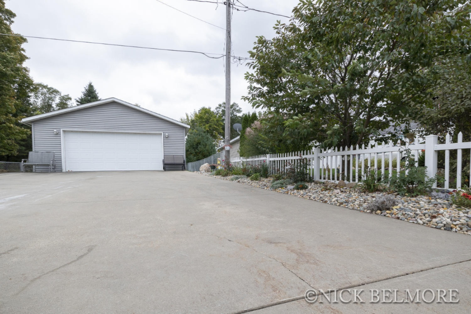 236 Hickory Road Battle Creek, MI 49017 - Photo 8 of 43 236 E Hickory Rd_12