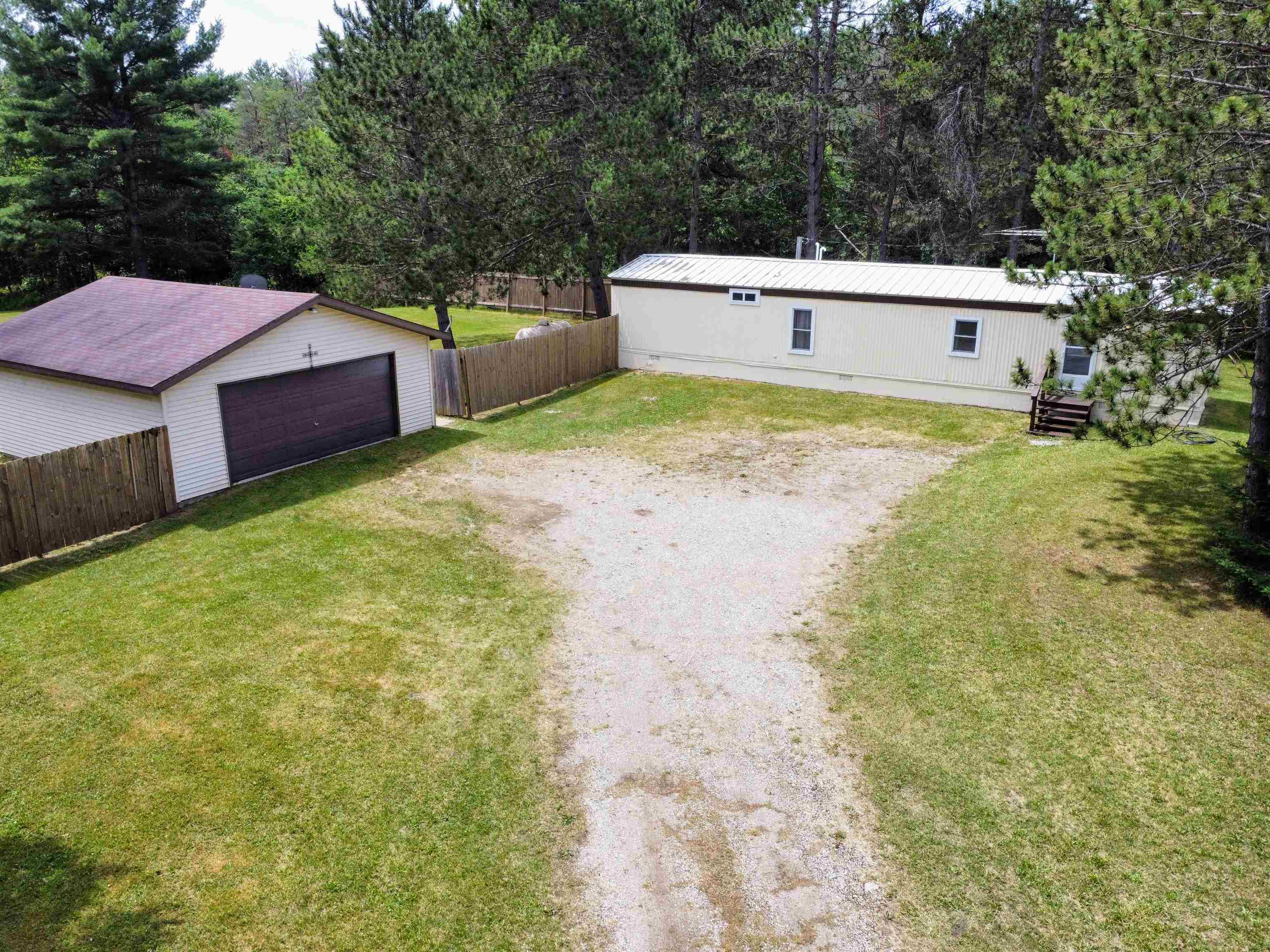 2776 Twin Lake Road Lupton, MI 48635 - Photo 1 of 55 1924115-826547d7-cdbc-4b6c-8ea0-9c2ceef117b9.JPG