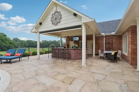 an outdoor view with patio