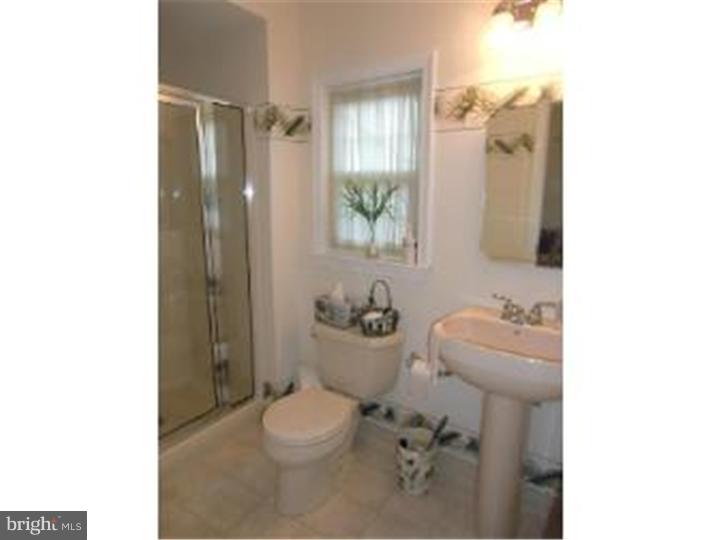 383 Shaw Road Ridley Park, PA 19078 - Photo 15 of 24 Bathroom