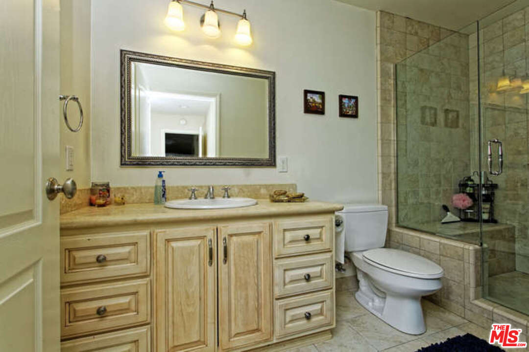 4133 Magna Carta Road Calabasas, CA 91302 - Photo 11 of 15