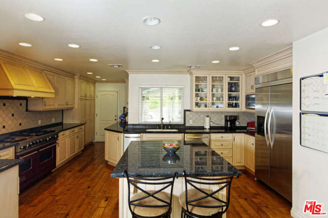 4133 Magna Carta Road Calabasas, CA 91302 - Photo 4 of 15