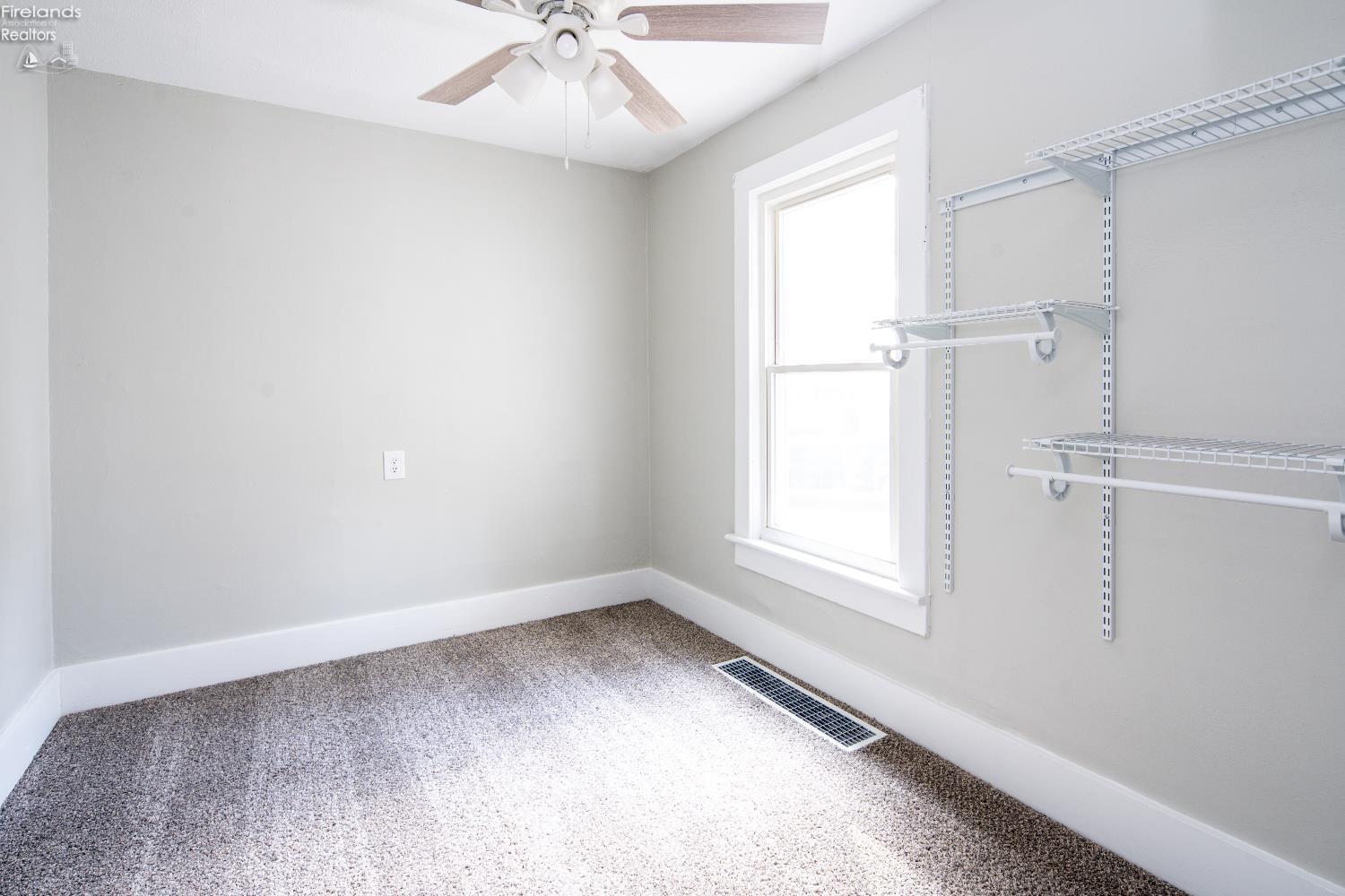 900 Spring Street Fremont, OH 43420 - Photo 13 of 19 Gallery Image 13
