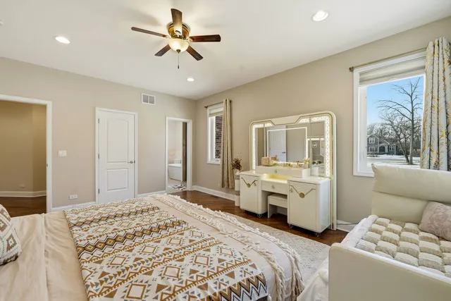 $880,000 | 388 Preserve Lane, Wood Dale, IL 60191