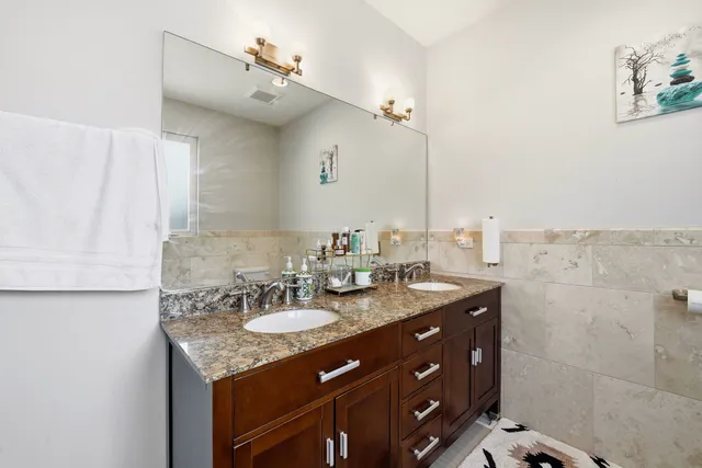 $880,000 | 388 Preserve Lane, Wood Dale, IL 60191