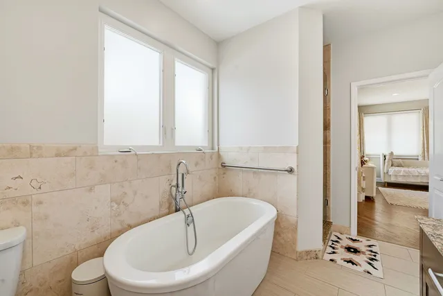 $880,000 | 388 Preserve Lane, Wood Dale, IL 60191