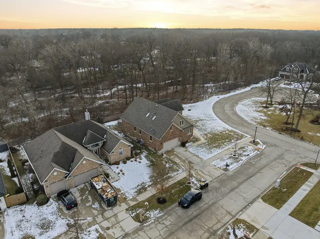 $880,000 | 388 Preserve Lane, Wood Dale, IL 60191