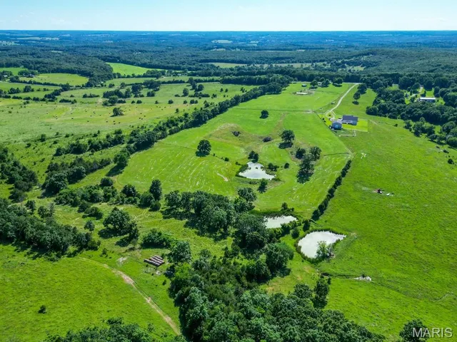 $295,000 | 18549 State Road, Richland, MO 65556