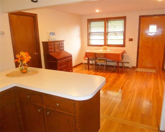 16 Nelson Road Burlington, MA 01803 - Photo 2 of 19