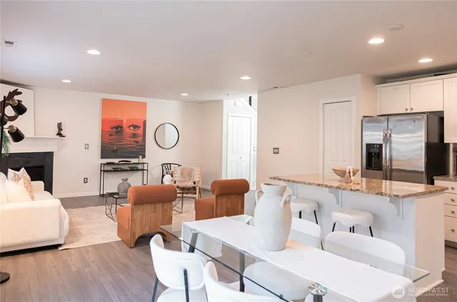 $868,000 | 20231 4th Place West, Lynnwood, WA 98036