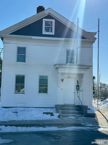 $1,800 | 34 Bulkeley Place, New London, CT 06320