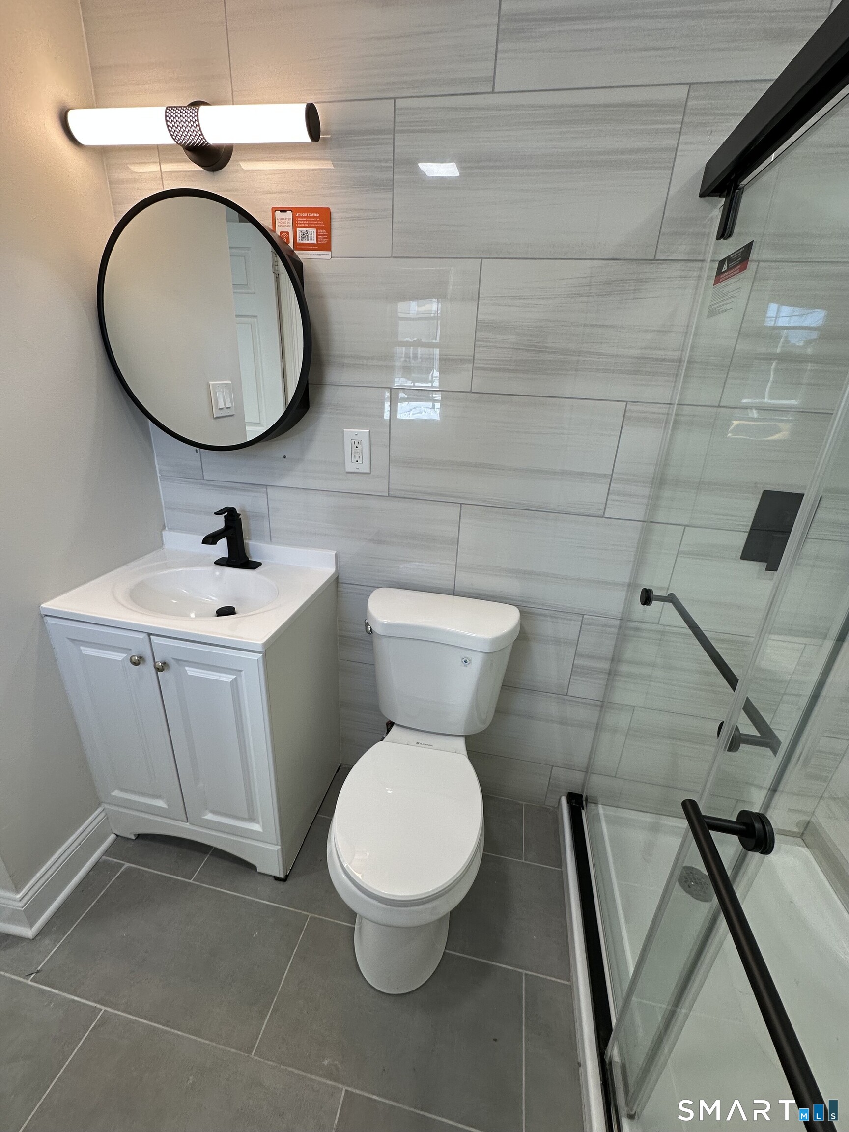 34 Bulkeley Place New London, CT 06320 - Photo 2 of 16