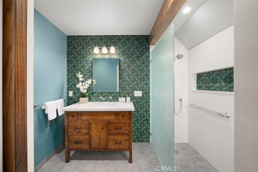 1606 Valley View Drive Los Osos, CA 93402 - Photo 34 of 50 a room with a door and furniture