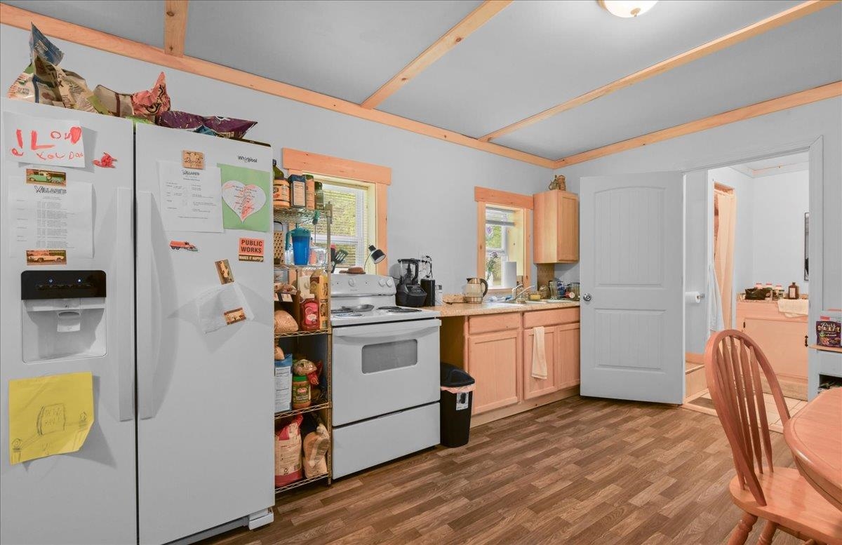 108 Folsom Hill Road Marshfield, VT 05658 - Photo 4 of 17 Gallery Image 4