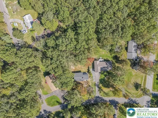 a view of a field with an outdoor space