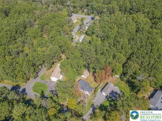 $1,800 | 164 Buckhill Road, Albrightsville, PA 18210