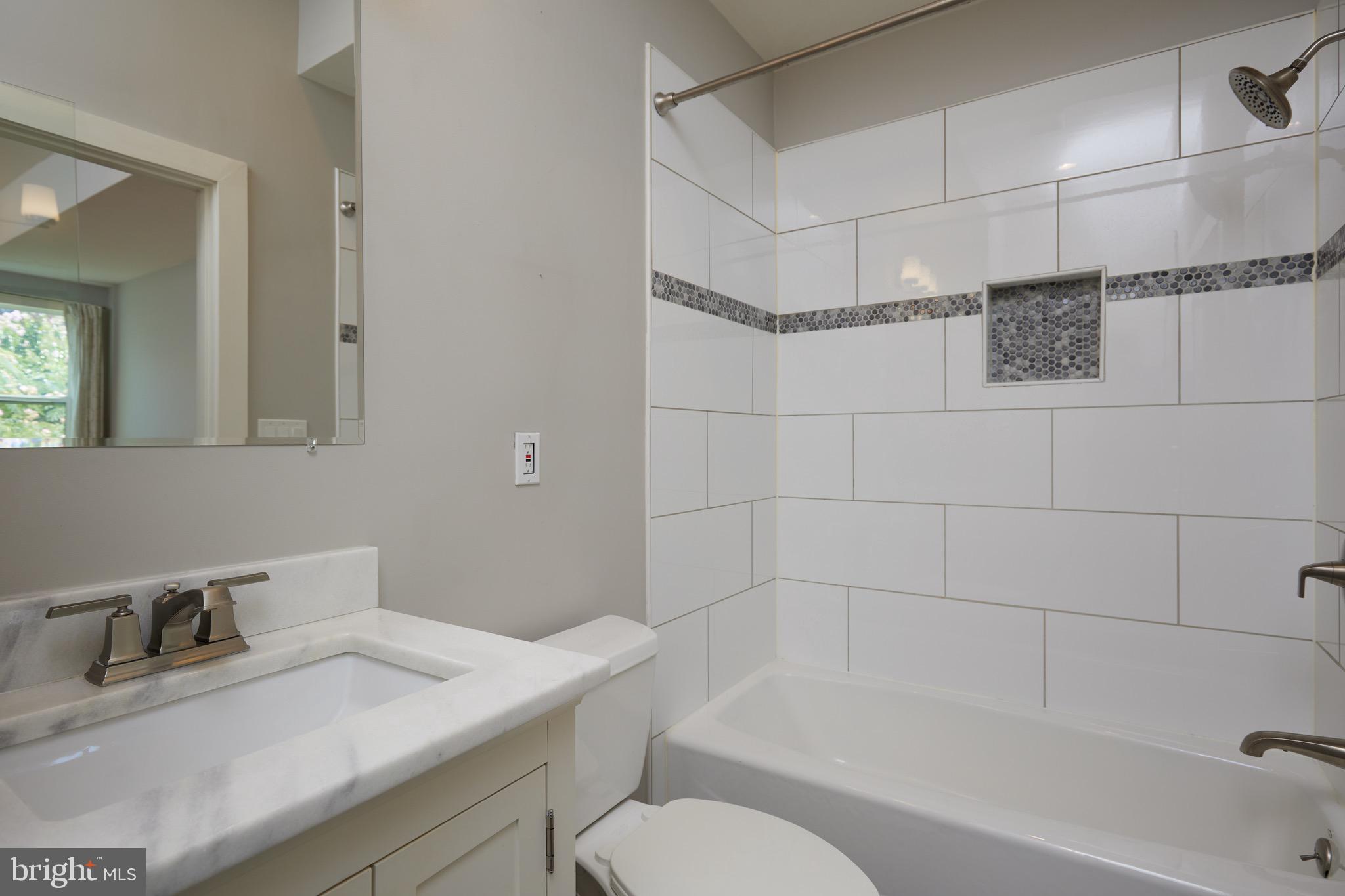 1326 Riggs Street Northwest, Unit 2 Washington, DC 20009 - Photo 19 of 33