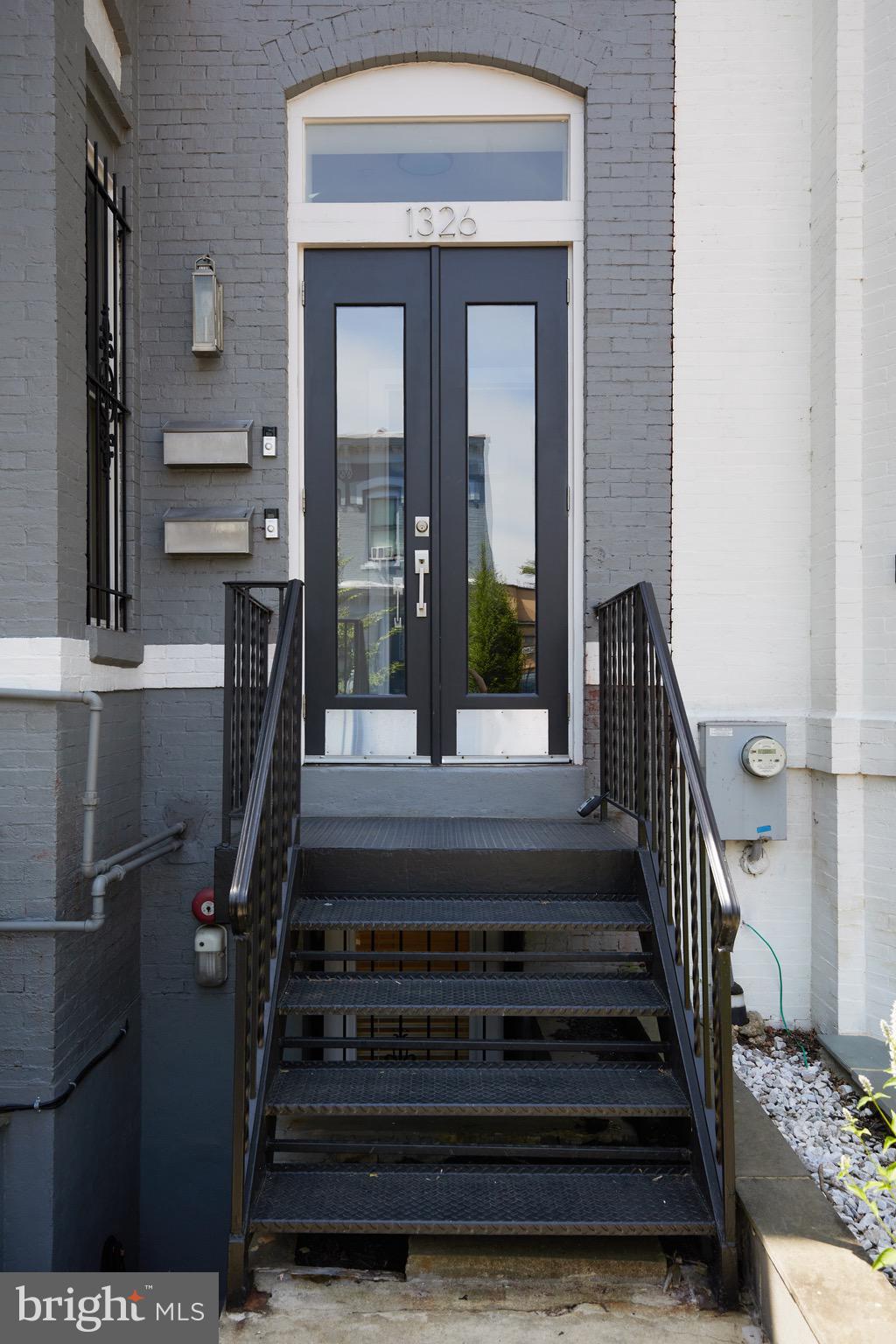 1326 Riggs Street Northwest, Unit 2 Washington, DC 20009 - Photo 2 of 33