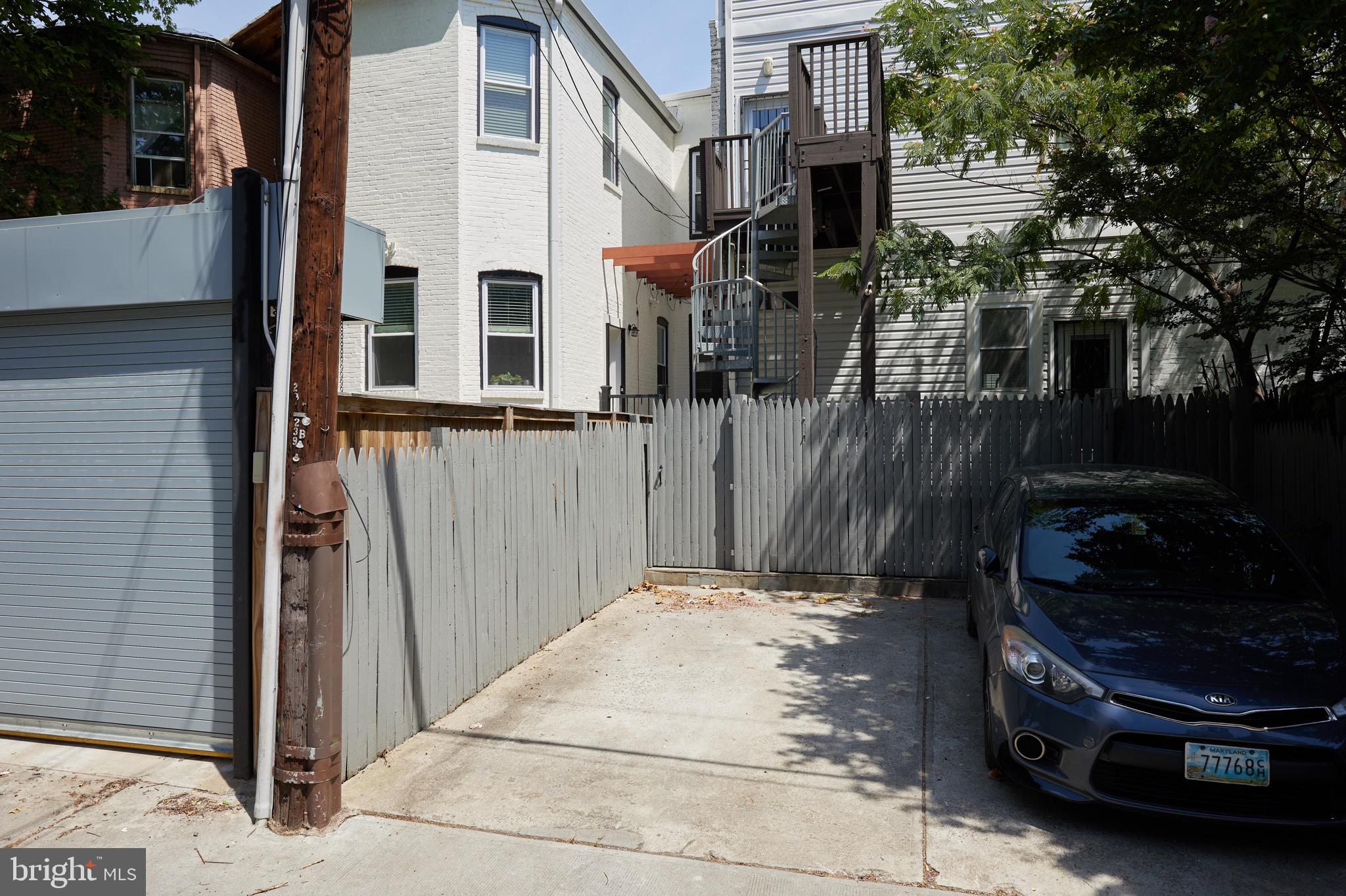 1326 Riggs Street Northwest, Unit 2 Washington, DC 20009 - Photo 25 of 33