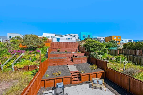 $1,595,000 | 2330 43rd Avenue, San Francisco, CA 94116