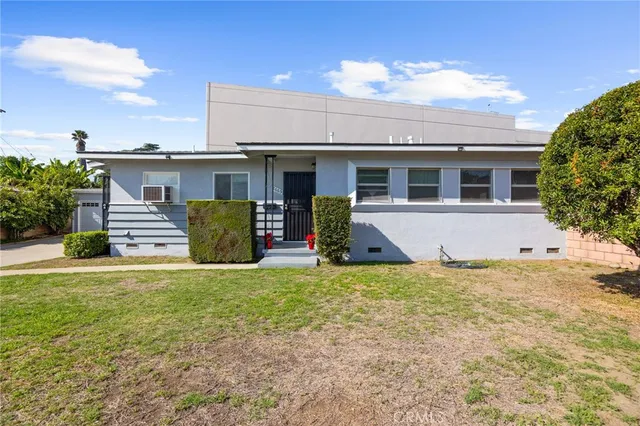 a view of a house with a outdoor space